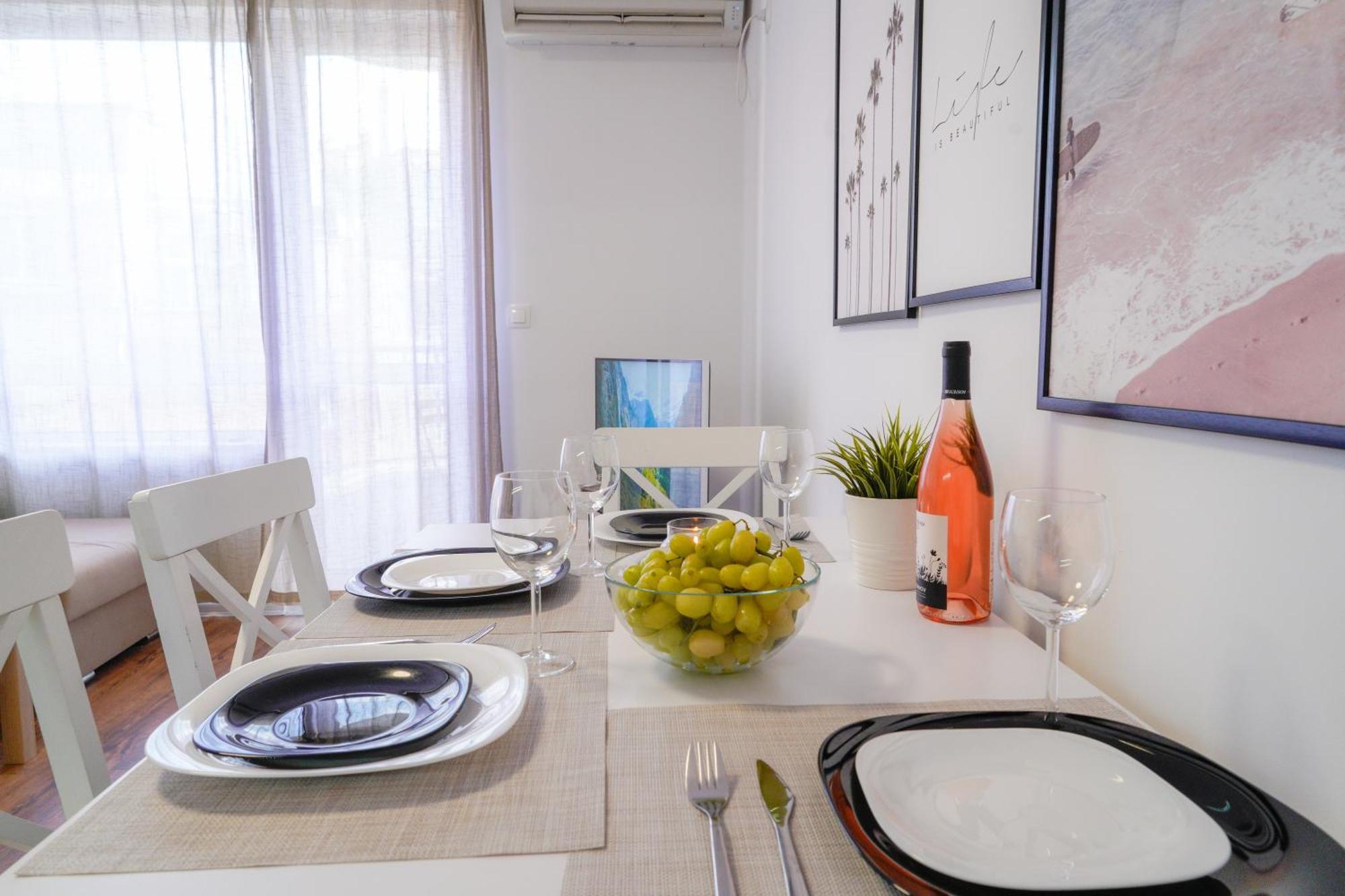Central Cosy, Fully Renovated 2Bd Near The Cathedral Warna Zewnętrze zdjęcie