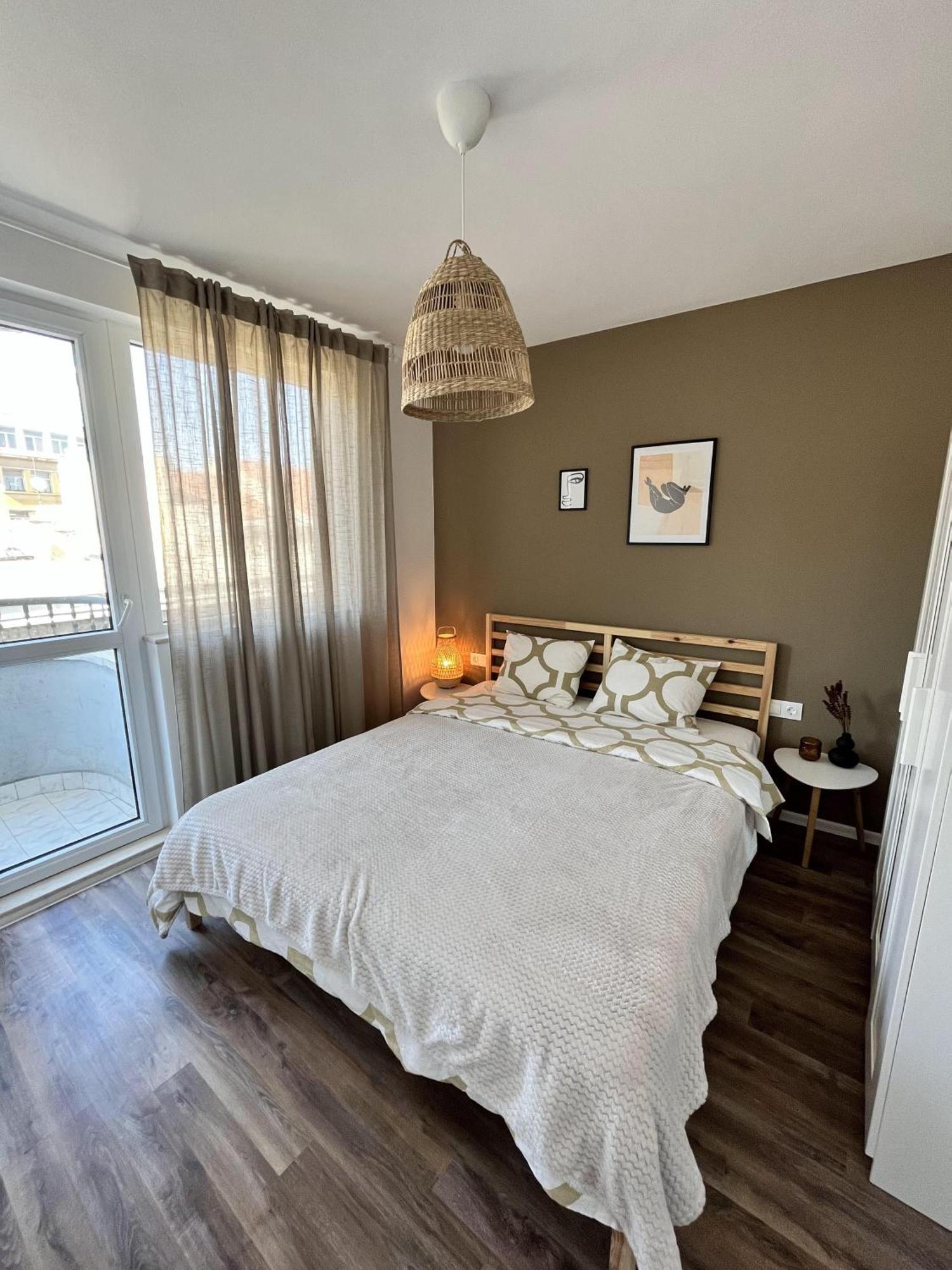 Central Cosy, Fully Renovated 2Bd Near The Cathedral Warna Zewnętrze zdjęcie